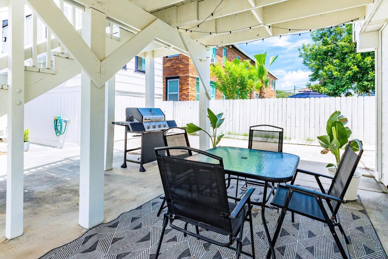 Soleil House - Unit D Villa Galveston Bagian luar foto